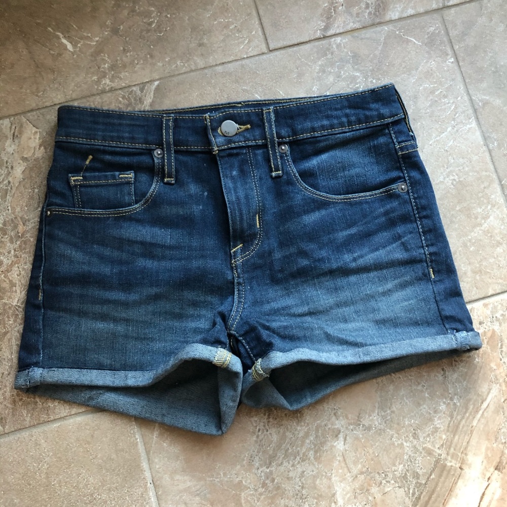 Denim jeans with no rips
